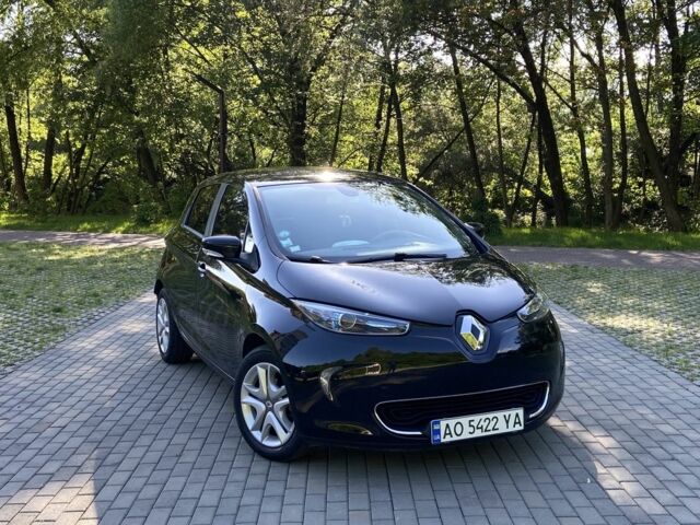 Черный Рено Зое, объемом двигателя 0 л и пробегом 11 тыс. км за 10500 $, фото 1 на Automoto.ua