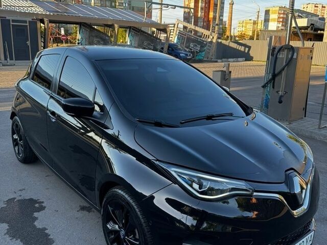Черный Рено Зое, объемом двигателя 0 л и пробегом 143 тыс. км за 12500 $, фото 1 на Automoto.ua