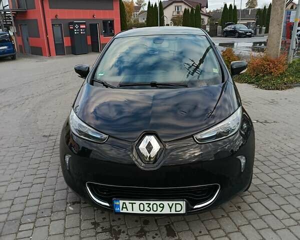 Черный Рено Зое, объемом двигателя 0 л и пробегом 51 тыс. км за 11000 $, фото 1 на Automoto.ua