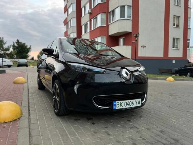 Черный Рено Зое, объемом двигателя 0 л и пробегом 141 тыс. км за 9000 $, фото 1 на Automoto.ua