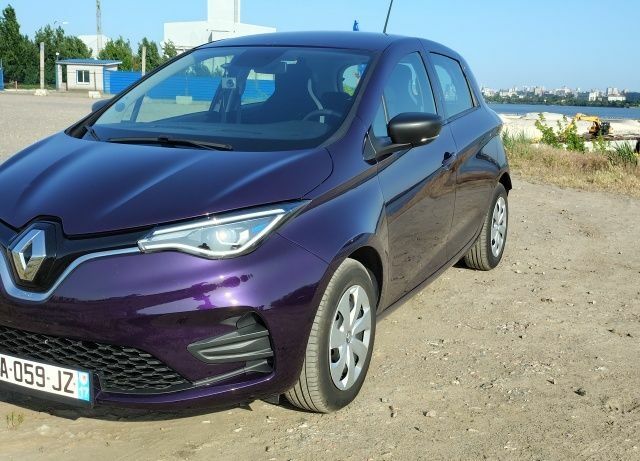 Фіолетовий Рено Зое, об'ємом двигуна 0 л та пробігом 84 тис. км за 11999 $, фото 1 на Automoto.ua