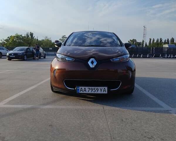 Коричневий Рено Зое, об'ємом двигуна 0 л та пробігом 136 тис. км за 6500 $, фото 1 на Automoto.ua
