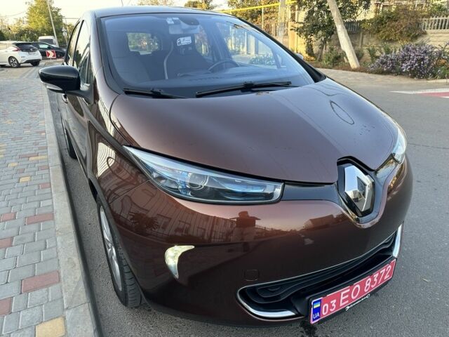 Коричневий Рено Зое, об'ємом двигуна 0 л та пробігом 93 тис. км за 6600 $, фото 1 на Automoto.ua