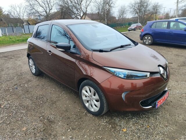 Коричневый Рено Зое, объемом двигателя 0 л и пробегом 52 тыс. км за 7500 $, фото 1 на Automoto.ua