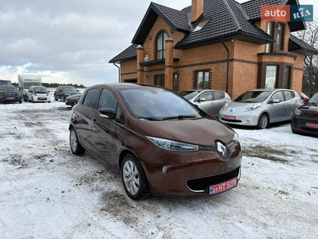 Коричневый Рено Зое, объемом двигателя 0 л и пробегом 129 тыс. км за 6000 $, фото 1 на Automoto.ua
