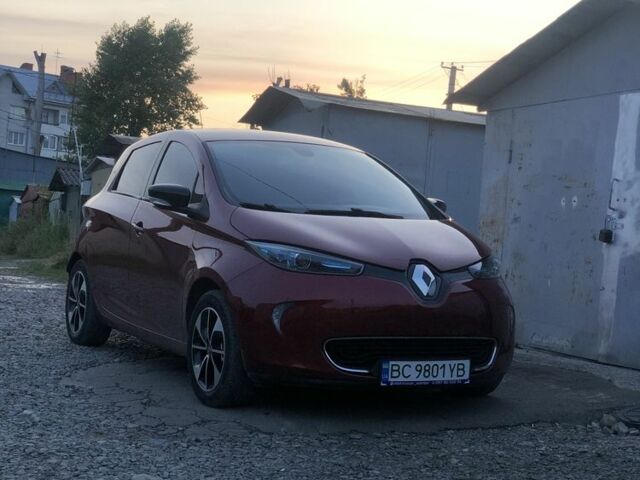 Червоний Рено Зое, об'ємом двигуна 0 л та пробігом 157 тис. км за 9200 $, фото 1 на Automoto.ua
