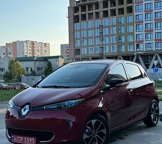 Червоний Рено Зое, об'ємом двигуна 0 л та пробігом 115 тис. км за 10777 $, фото 1 на Automoto.ua