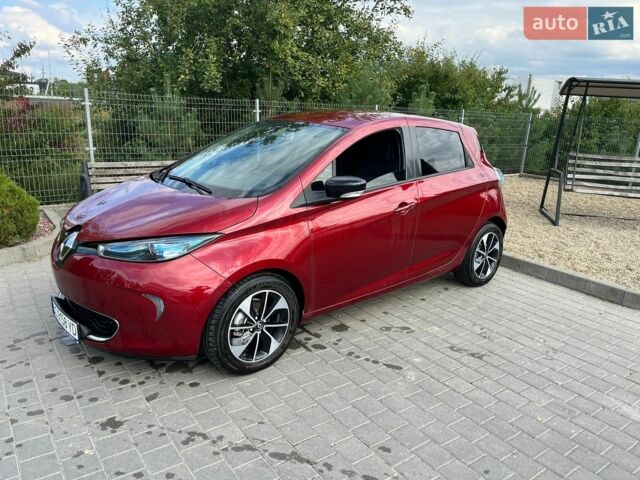 Красный Рено Зое, объемом двигателя 0 л и пробегом 118 тыс. км за 10299 $, фото 1 на Automoto.ua