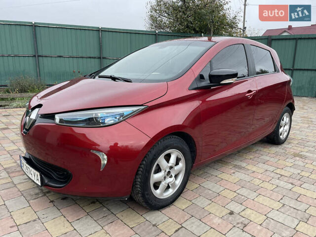 Червоний Рено Зое, об'ємом двигуна 0 л та пробігом 79 тис. км за 10100 $, фото 1 на Automoto.ua
