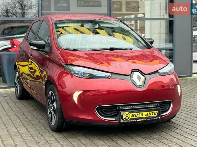 Червоний Рено Зое, об'ємом двигуна 0 л та пробігом 106 тис. км за 11500 $, фото 1 на Automoto.ua