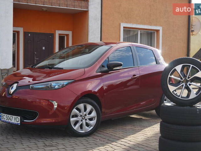 Красный Рено Зое, объемом двигателя 0 л и пробегом 48 тыс. км за 10555 $, фото 1 на Automoto.ua