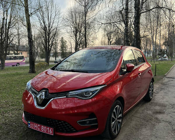 Красный Рено Зое, объемом двигателя 0 л и пробегом 93 тыс. км за 11400 $, фото 1 на Automoto.ua