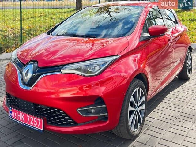 Красный Рено Зое, объемом двигателя 0 л и пробегом 95 тыс. км за 13000 $, фото 1 на Automoto.ua