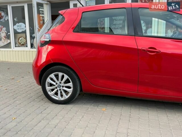 Червоний Рено Зое, об'ємом двигуна 0 л та пробігом 82 тис. км за 13500 $, фото 1 на Automoto.ua