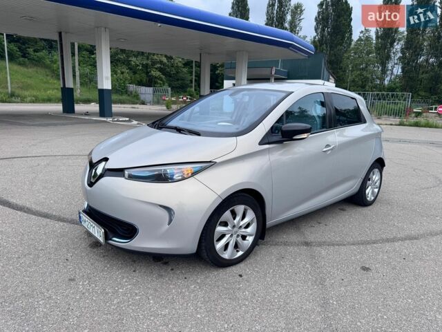 Рено Зое, объемом двигателя 0 л и пробегом 156 тыс. км за 6300 $, фото 1 на Automoto.ua