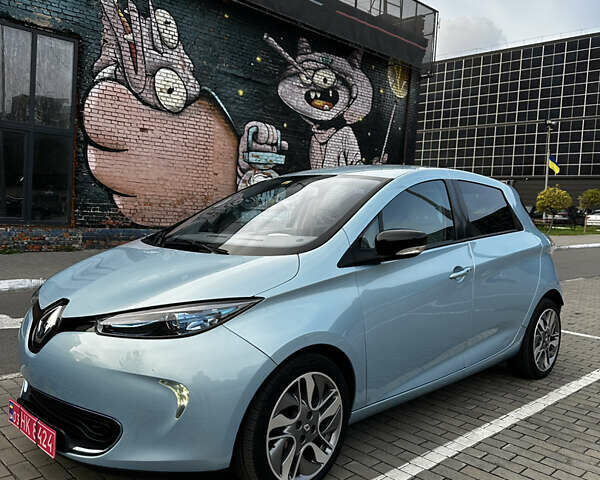 Рено Зое, объемом двигателя 0 л и пробегом 106 тыс. км за 7200 $, фото 1 на Automoto.ua