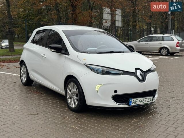 Рено Зое, об'ємом двигуна 0 л та пробігом 173 тис. км за 5650 $, фото 1 на Automoto.ua