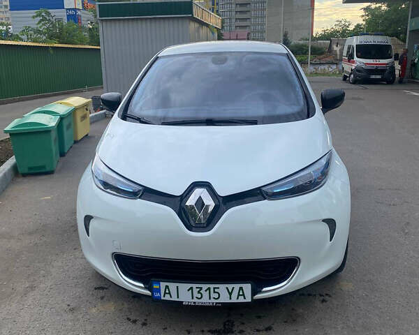 Рено Зое, объемом двигателя 0 л и пробегом 50 тыс. км за 7999 $, фото 1 на Automoto.ua