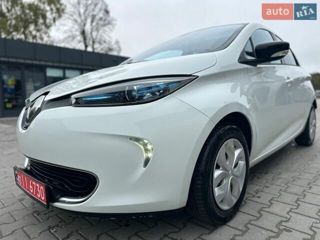 Рено Зое, объемом двигателя 0 л и пробегом 137 тыс. км за 6250 $, фото 1 на Automoto.ua