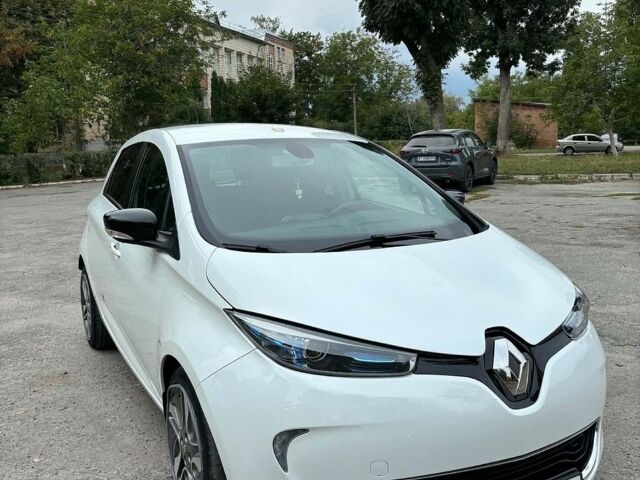 Рено Зое, об'ємом двигуна 0 л та пробігом 122 тис. км за 10300 $, фото 1 на Automoto.ua