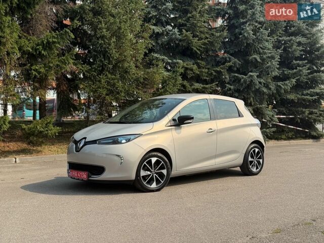 Рено Зое, объемом двигателя 0 л и пробегом 87 тыс. км за 10700 $, фото 1 на Automoto.ua