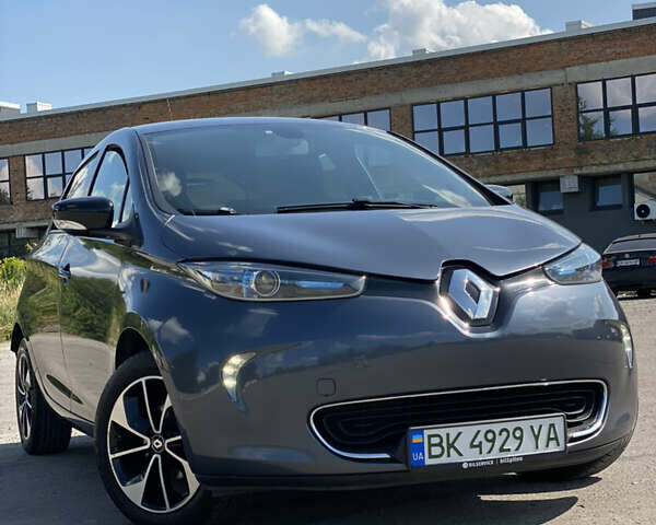 Рено Зое, объемом двигателя 0 л и пробегом 117 тыс. км за 10500 $, фото 1 на Automoto.ua
