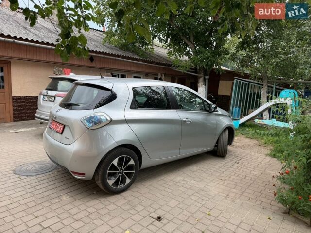 Рено Зое, объемом двигателя 0 л и пробегом 93 тыс. км за 9950 $, фото 1 на Automoto.ua