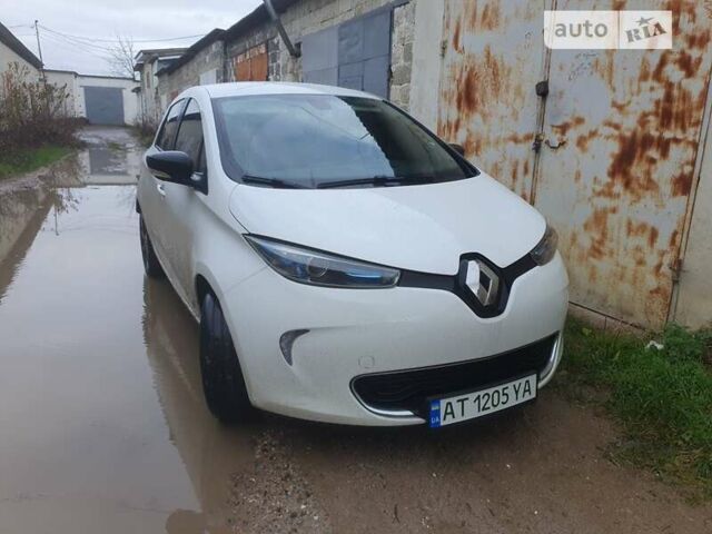 Рено Зое, об'ємом двигуна 0 л та пробігом 55 тис. км за 11300 $, фото 1 на Automoto.ua