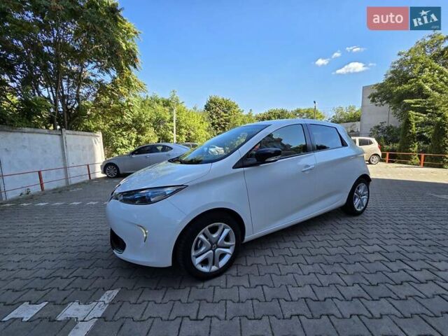 Рено Зое, объемом двигателя 0 л и пробегом 29 тыс. км за 10500 $, фото 1 на Automoto.ua