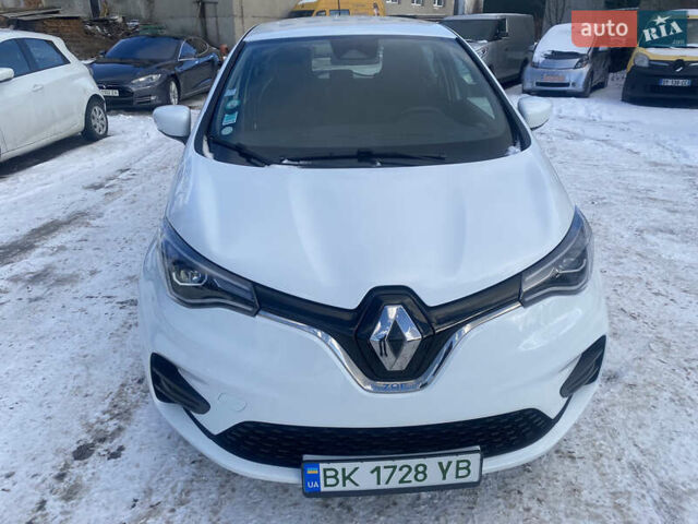 Рено Зое, объемом двигателя 0 л и пробегом 25 тыс. км за 12200 $, фото 1 на Automoto.ua