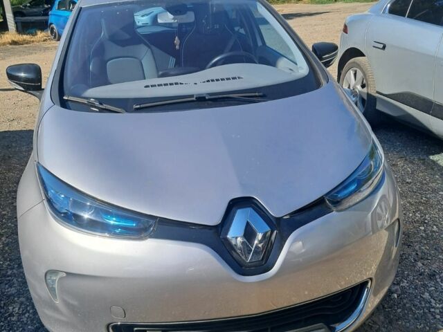 Сірий Рено Зое, об'ємом двигуна 0 л та пробігом 89 тис. км за 5726 $, фото 1 на Automoto.ua