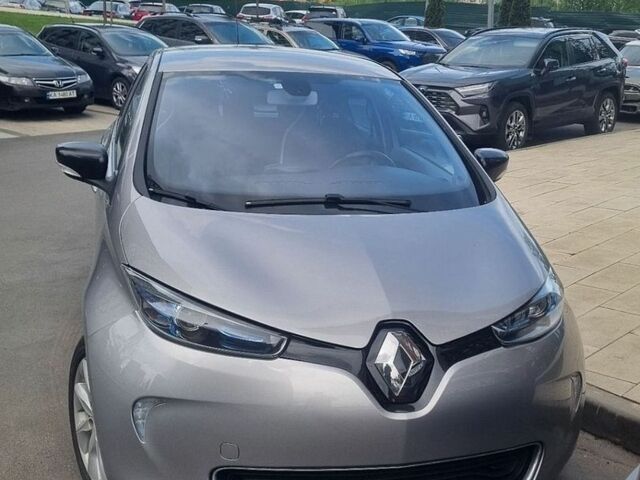 Сірий Рено Зое, об'ємом двигуна 0 л та пробігом 121 тис. км за 6800 $, фото 1 на Automoto.ua