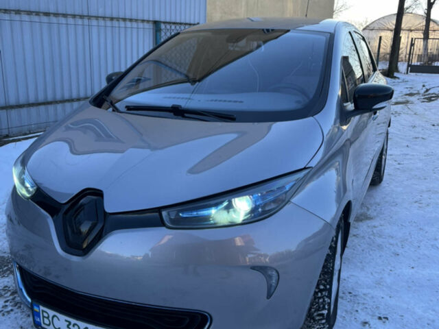Серый Рено Зое, объемом двигателя 0 л и пробегом 155 тыс. км за 7150 $, фото 1 на Automoto.ua