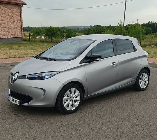 Сірий Рено Зое, об'ємом двигуна 0 л та пробігом 63 тис. км за 6900 $, фото 1 на Automoto.ua