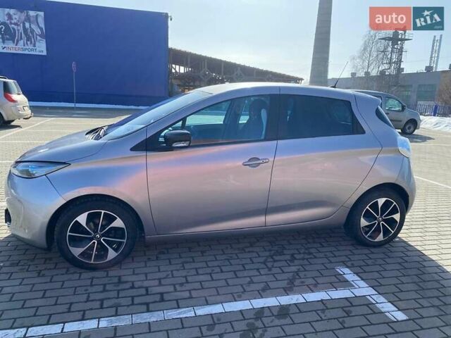 Сірий Рено Зое, об'ємом двигуна 0 л та пробігом 91 тис. км за 5950 $, фото 1 на Automoto.ua