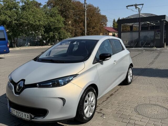 Сірий Рено Зое, об'ємом двигуна 0 л та пробігом 10 тис. км за 6121 $, фото 1 на Automoto.ua