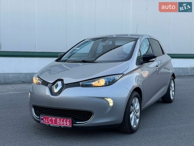Серый Рено Зое, объемом двигателя 0 л и пробегом 75 тыс. км за 7000 $, фото 1 на Automoto.ua