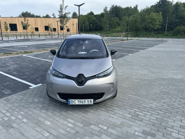 Сірий Рено Зое, об'ємом двигуна 0 л та пробігом 96 тис. км за 8200 $, фото 1 на Automoto.ua