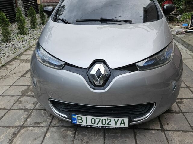 Сірий Рено Зое, об'ємом двигуна 0 л та пробігом 74 тис. км за 7000 $, фото 1 на Automoto.ua
