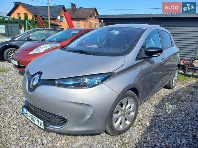 Серый Рено Зое, объемом двигателя 0 л и пробегом 82 тыс. км за 7100 $, фото 1 на Automoto.ua