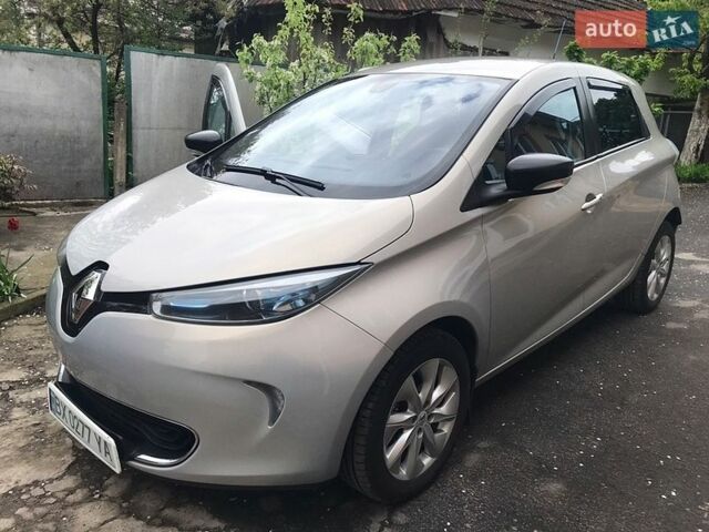 Серый Рено Зое, объемом двигателя 0 л и пробегом 160 тыс. км за 7300 $, фото 1 на Automoto.ua