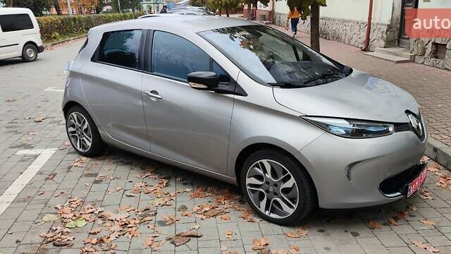 Сірий Рено Зое, об'ємом двигуна 0 л та пробігом 58 тис. км за 7700 $, фото 1 на Automoto.ua