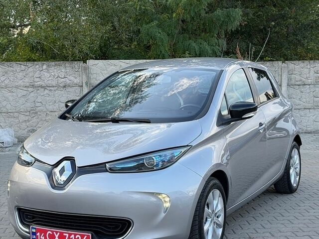 Серый Рено Зое, объемом двигателя 0 л и пробегом 138 тыс. км за 7100 $, фото 1 на Automoto.ua