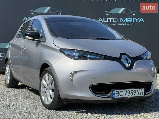 Серый Рено Зое, объемом двигателя 0 л и пробегом 99 тыс. км за 6550 $, фото 1 на Automoto.ua
