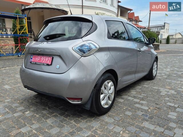 Сірий Рено Зое, об'ємом двигуна 0 л та пробігом 110 тис. км за 6200 $, фото 1 на Automoto.ua