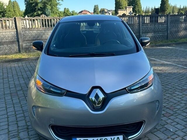 Сірий Рено Зое, об'ємом двигуна 0 л та пробігом 110 тис. км за 7950 $, фото 1 на Automoto.ua