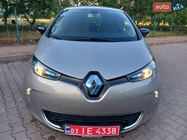 Сірий Рено Зое, об'ємом двигуна 0 л та пробігом 40 тис. км за 7800 $, фото 1 на Automoto.ua