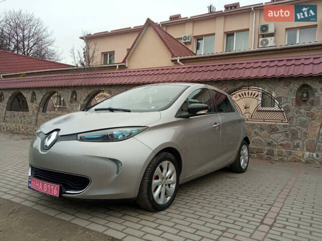 Сірий Рено Зое, об'ємом двигуна 0 л та пробігом 110 тис. км за 6300 $, фото 1 на Automoto.ua