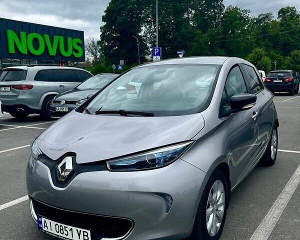 Сірий Рено Зое, об'ємом двигуна 0 л та пробігом 82 тис. км за 8500 $, фото 1 на Automoto.ua