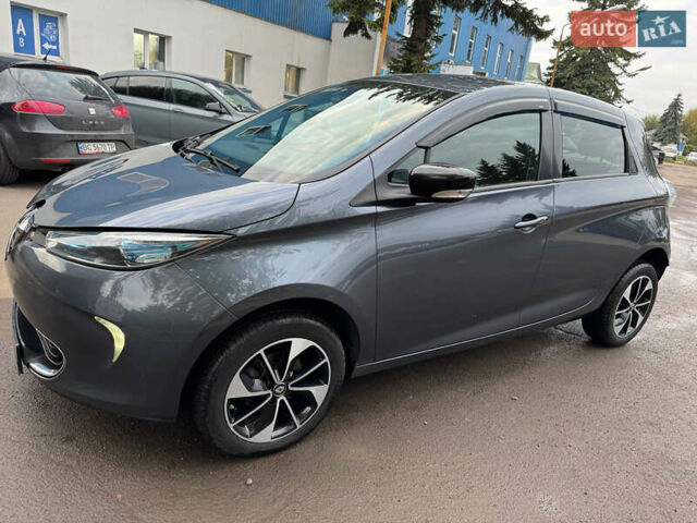 Серый Рено Зое, объемом двигателя 0 л и пробегом 113 тыс. км за 11200 $, фото 1 на Automoto.ua